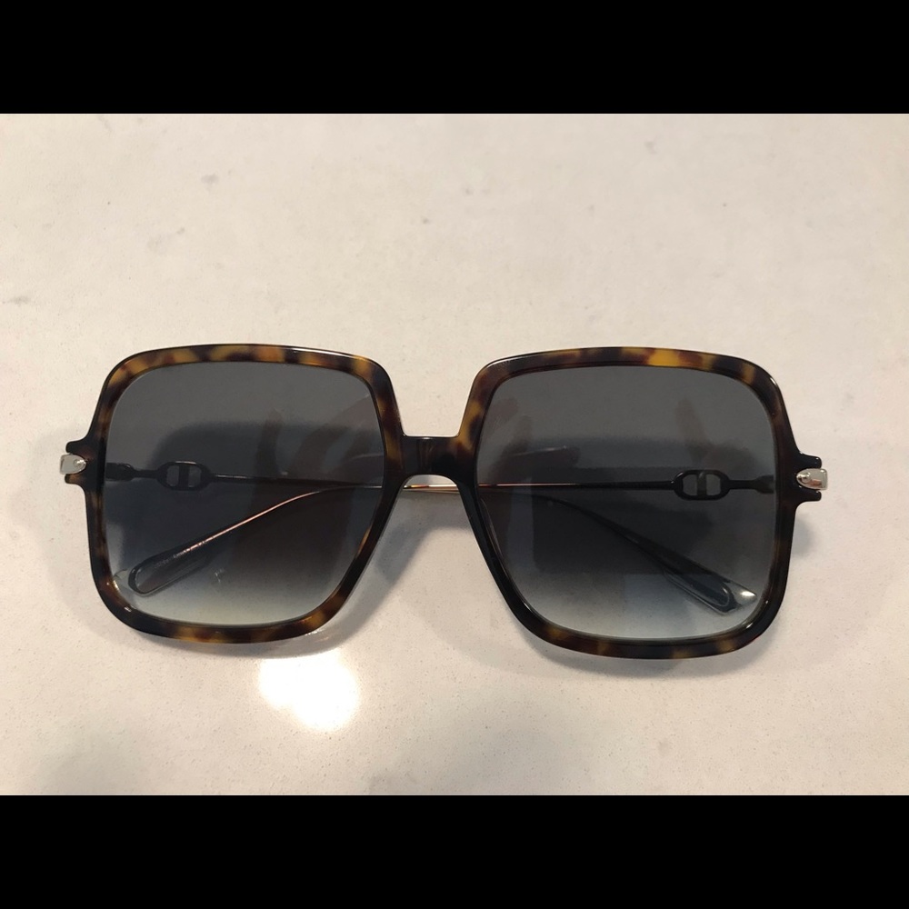 NWT DIOR Link1 OVERSIZED SUNGLASSES